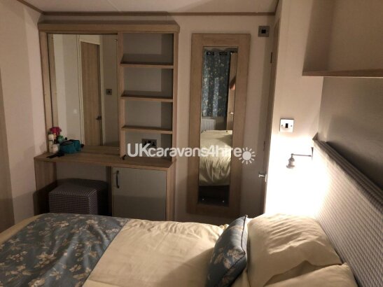 Cayton Bay Caravan Park, Ref 10245