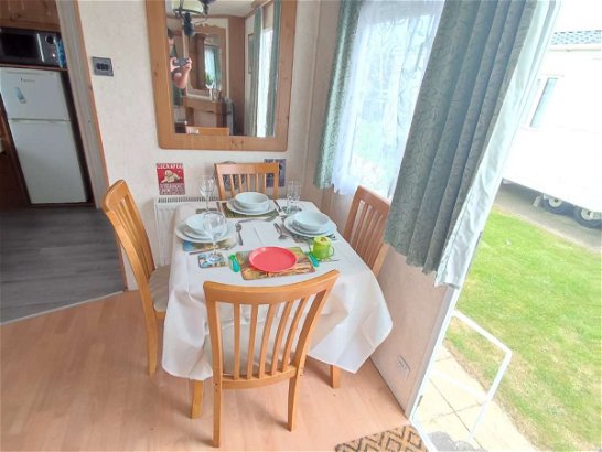 Caister Holiday Park, Ref 10258