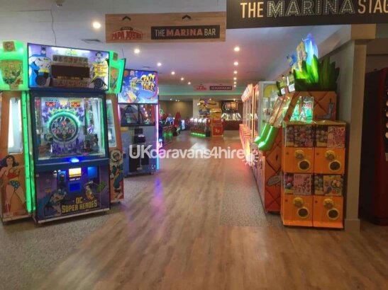 Hopton Holiday Village, Ref 10697