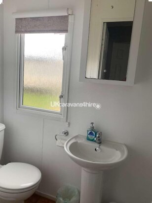 Hopton Holiday Village, Ref 10772