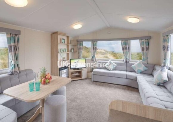 Herons Mead Caravan Park, Ref 10844