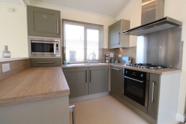 Chesil Beach Holiday Park, Ref 10963