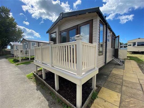 Weymouth Bay Holiday Park, Ref 11008