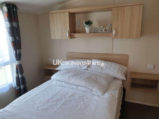 Neptune Hall Caravan Park, Ref 11039