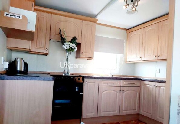 Happy Days Caravan Park, Ref 11127