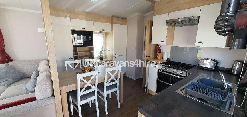 Barmouth Bay Holiday Village, Ref 11209