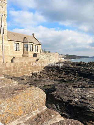 Lizard Point Holiday Park, Ref 11525