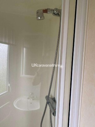 Cayton Bay Caravan Park, Ref 11655