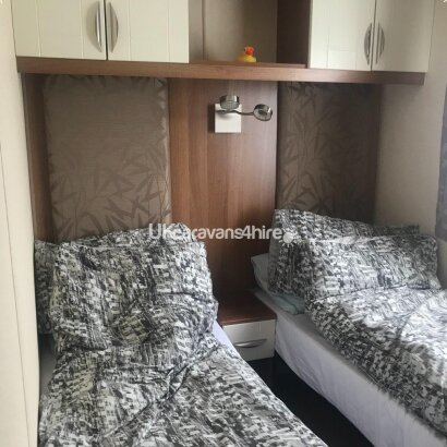 Cayton Bay Caravan Park, Ref 11727