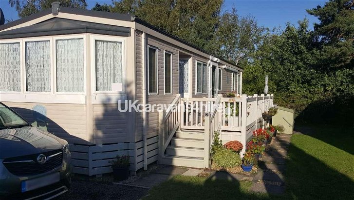 Oakdene Forest Park, Ref 11883