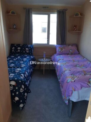 Happy Days Caravan Park, Ref 11886