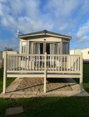 Cayton Bay Caravan Park, Ref 11950