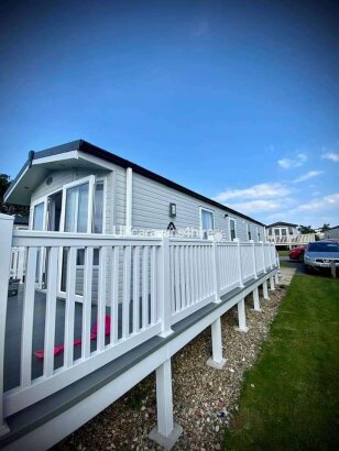 Blue Dolphin Holiday Park, Ref 12087