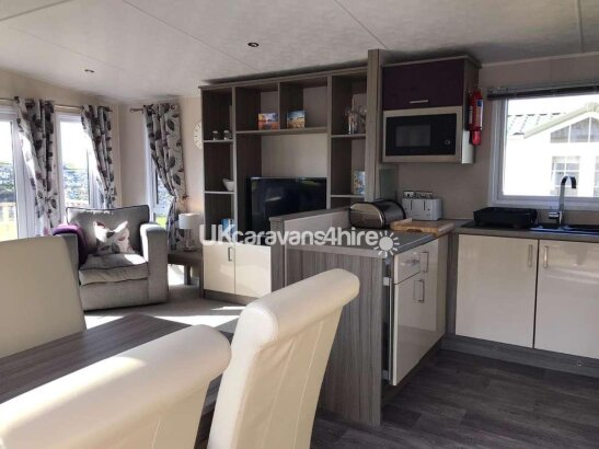 Liskey Hill Caravan Park, Ref 12205