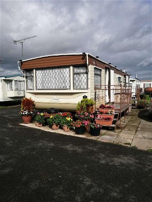 Owens Caravan Park, Ref 12280