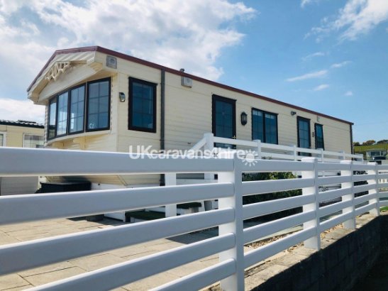 Pen-Y-Berth Caravan Park, Ref 12492