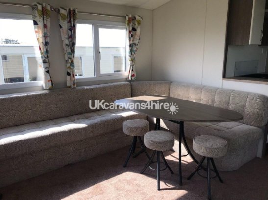 Cayton Bay Caravan Park, Ref 12536