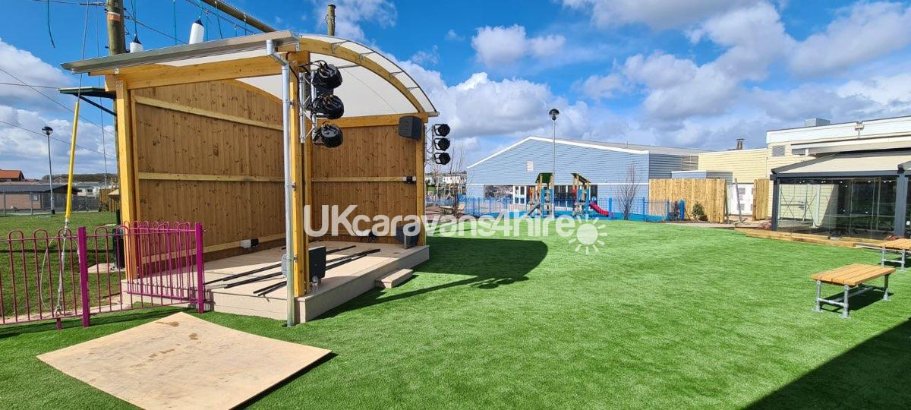 Cayton Bay Caravan Park, Ref 12562