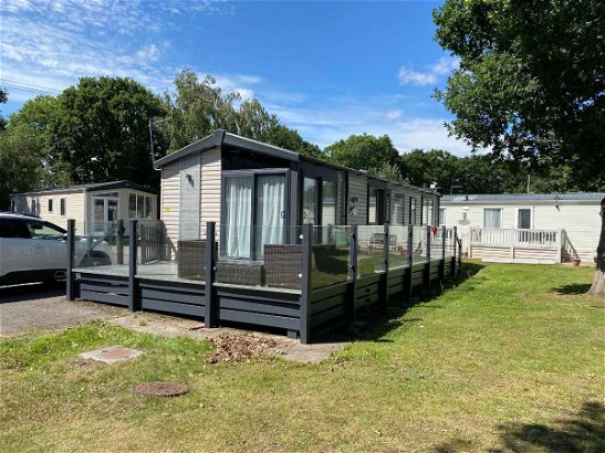 Oakdene Forest Park, Ref 12706