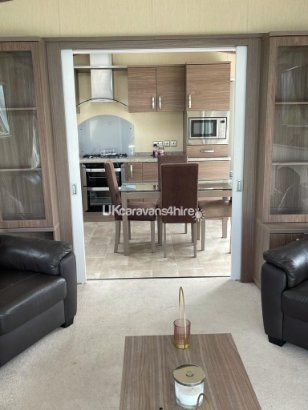 Marton Mere Holiday Village, Ref 12912
