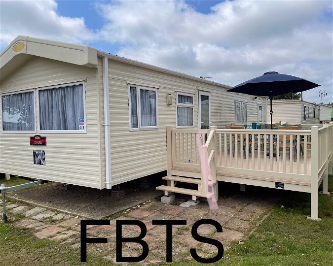 ref 13212, Coopers Beach Holiday Park, Colchester, Essex