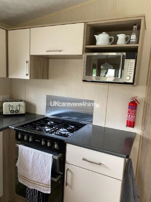 Cayton Bay Caravan Park, Ref 13235