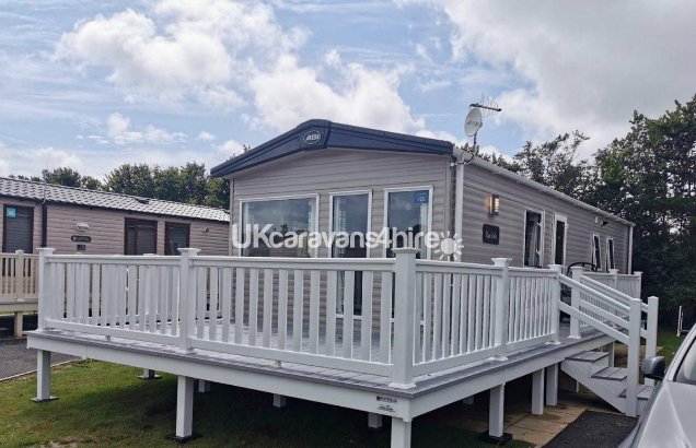Whitecliff Bay Holiday Park, Ref 13277
