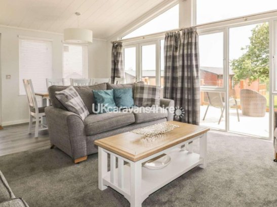White Acres Holiday Park, Ref 13381