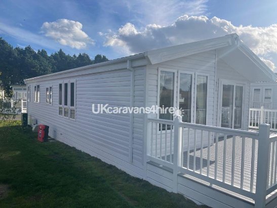 Cayton Bay Caravan Park, Ref 13820
