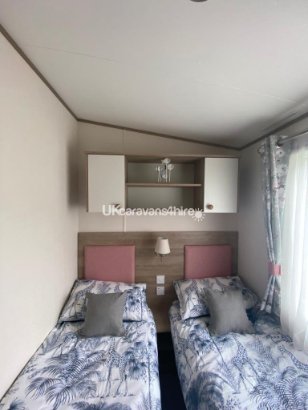 Blue Dolphin Holiday Park, Ref 13900