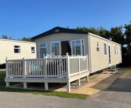 Blue Dolphin Holiday Park, Ref 13900