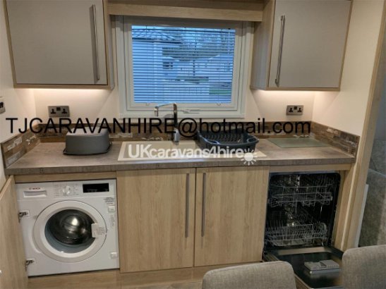 Marton Mere Holiday Village, Ref 13918