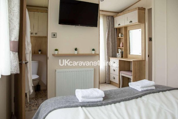 Burnham-on-Sea Holiday Park, Ref 14341