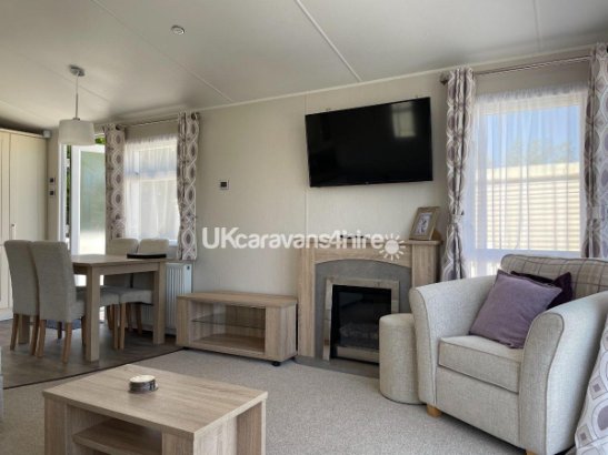 Marton Mere Holiday Village, Ref 14471
