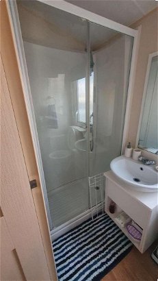 Cayton Bay Caravan Park, Ref 14501