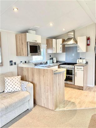 Marton Mere Holiday Village, Ref 14641
