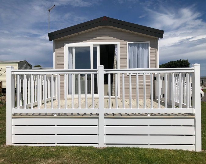 ref 14886, Seven Bays Park, Padstow, Cornwall