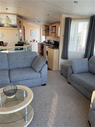 Hopton Holiday Village, Ref 1498