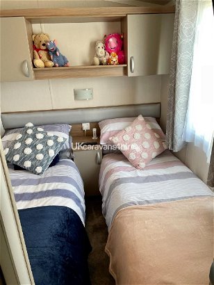 Hopton Holiday Village, Ref 15184