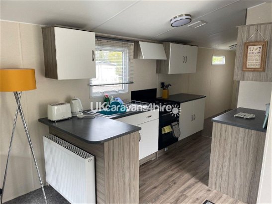 Oakdene Forest Park, Ref 15378