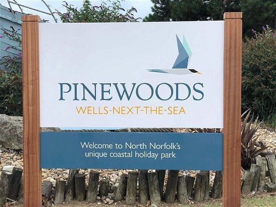 Pinewoods Holiday Park, Ref 15381