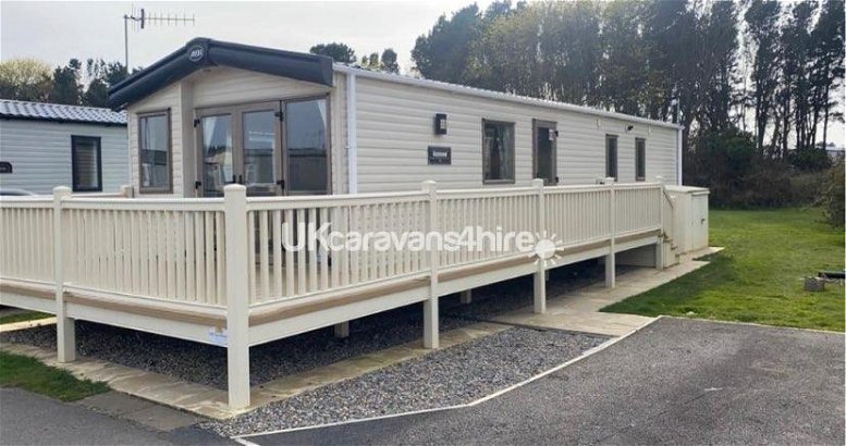 Cayton Bay Caravan Park, Ref 15419