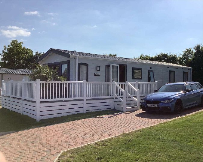 ref 15527, Meadow Lakes Holiday Park, St. Austell, Cornwall