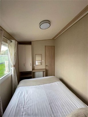 Cayton Bay Caravan Park, Ref 15589