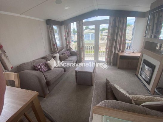 Marton Mere Holiday Village, Ref 15592