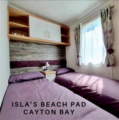 Cayton Bay Caravan Park, Ref 15675