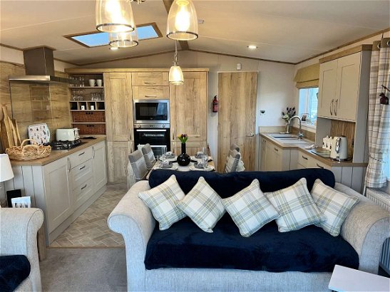 Trecco Bay, Ref 15729