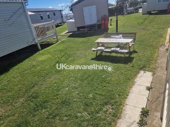 Blue Dolphin Holiday Park, Ref 15730