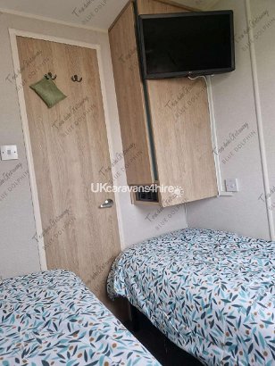 Blue Dolphin Holiday Park, Ref 15730