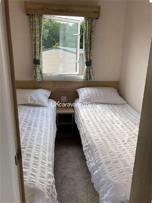 Oakdene Forest Park, Ref 15733